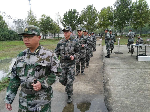 全市60名新任職基層武裝部長雨中集訓