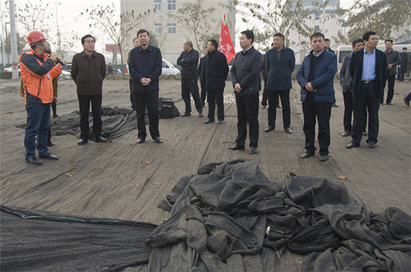 胡建輝帶隊觀摩上蔡縣城建項目和產業(yè)集聚區(qū)在建項目