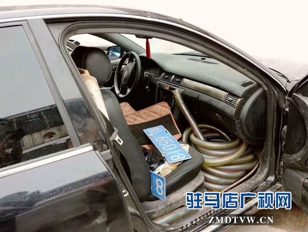 車(chē)輛上的盜油工具.JPG