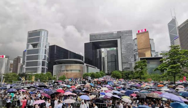 忍無可忍，終于出手了！這一次香港人不再沉默，這個決定非同尋常 