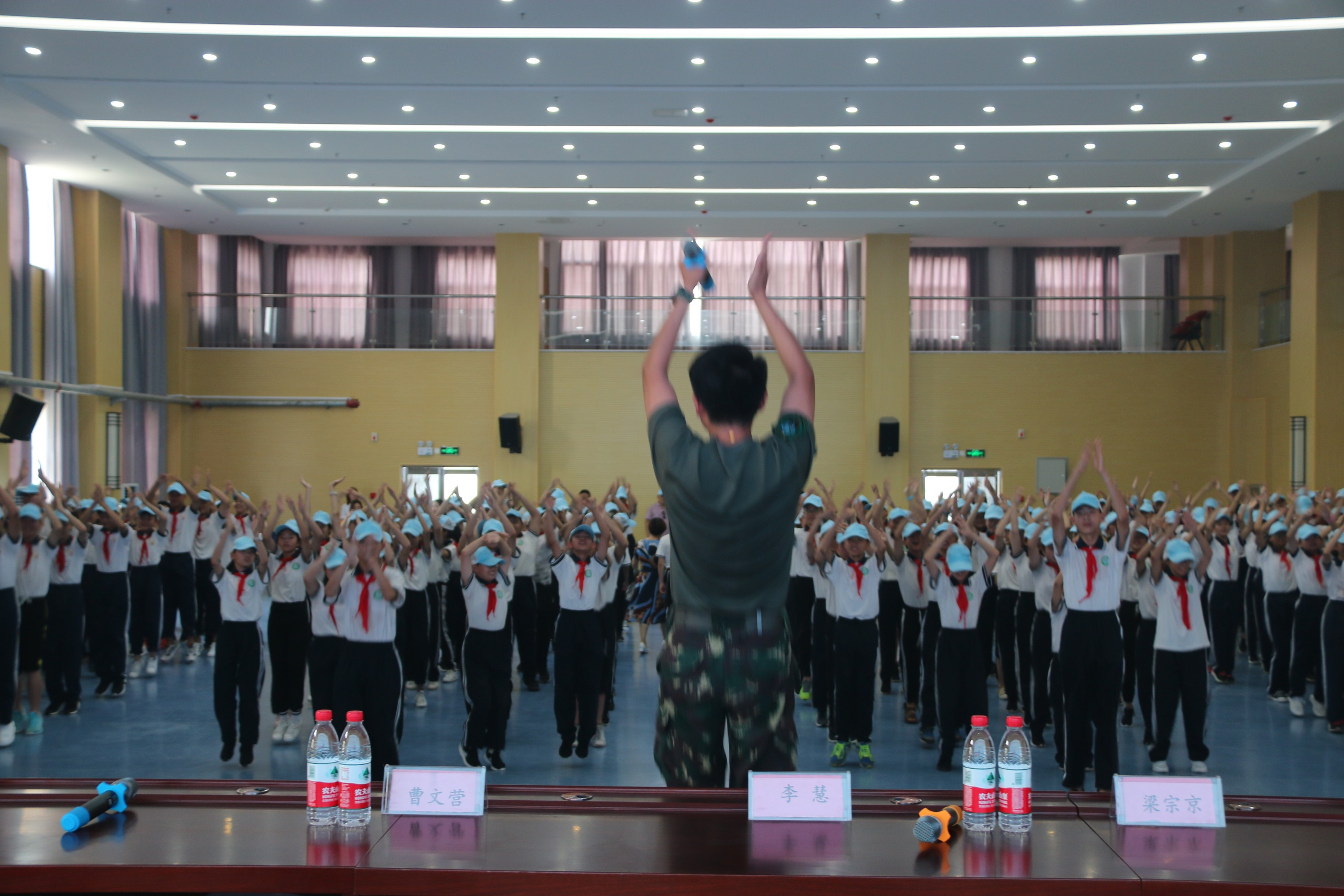 駐馬店市第二初級中學(xué)優(yōu)秀學(xué)子暑期研學(xué)社會實踐活動開營儀式正式啟動