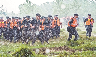 風(fēng)雨見證，軍人本色