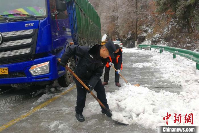 春運(yùn)開局遇雨雪大霧天氣 這些地區(qū)需注意交通安全