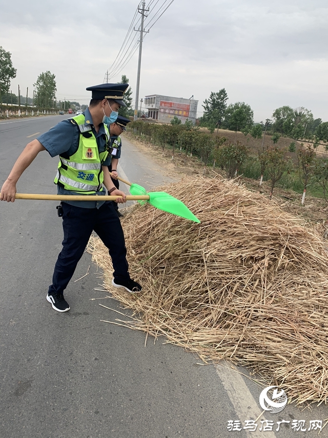 正陽(yáng)縣交通運(yùn)輸執(zhí)法局為“三夏”公路暢通保駕護(hù)航