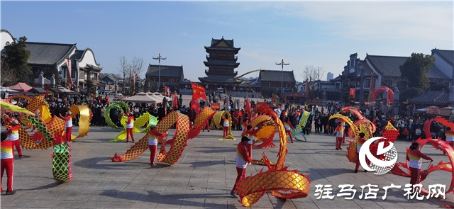 鞭聲陣陣 龍飛陀舞河南駐馬店市驛城區(qū)皇家驛站五市同臺(tái)競技展舞姿