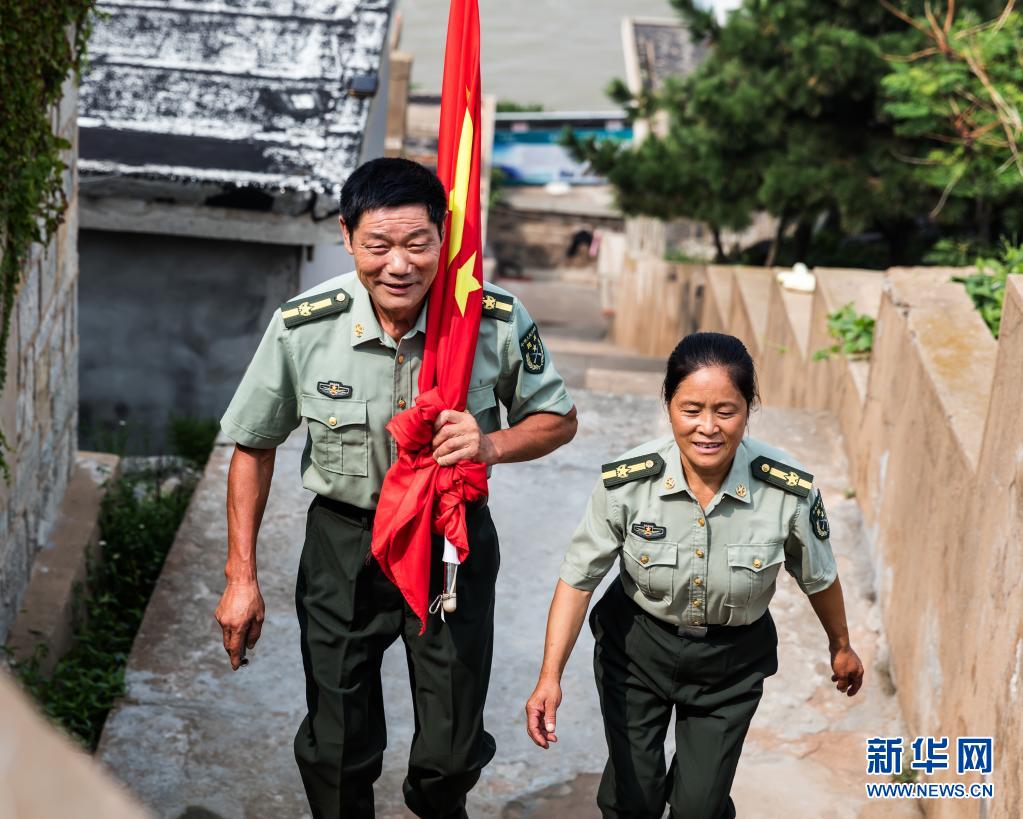 奮斗百年路 啟航新征程·數(shù)風(fēng)流人物丨王繼才、王仕花夫婦：守島就是守國