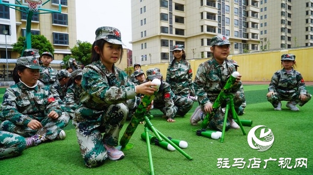 駐馬店經(jīng)濟(jì)開發(fā)區(qū)實(shí)驗(yàn)學(xué)校開展國防教育活動(dòng)。