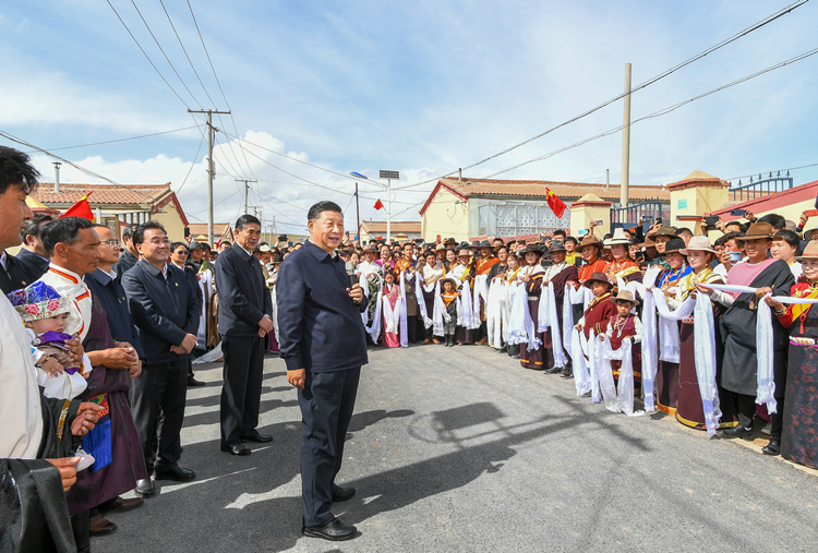 總書記傾心澆灌民族團(tuán)結(jié)進(jìn)步之花