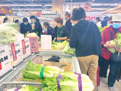 給家里多備點貨？真不用，咱們的“菜籃子”供應(yīng)充足