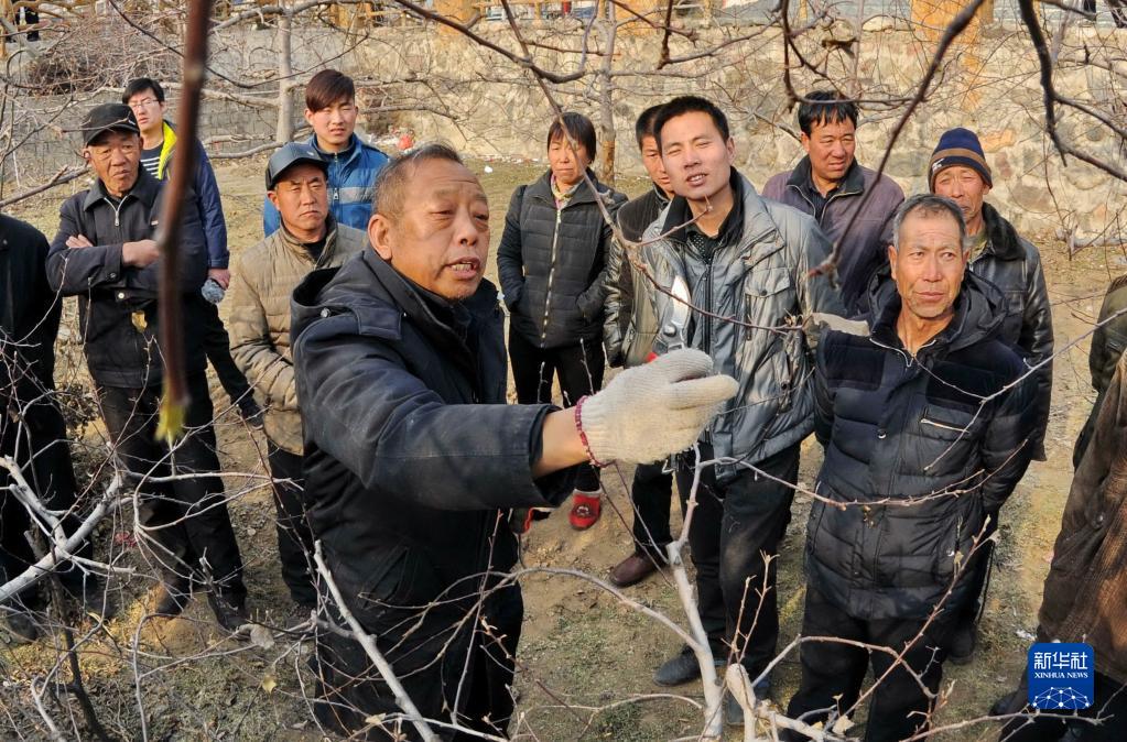 “國家科技創(chuàng)新力的根本源泉在于人”——習(xí)近平關(guān)心科技工作者的故事