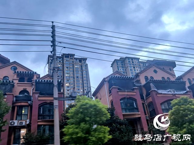 暴風(fēng)雨前的美麗駐馬店