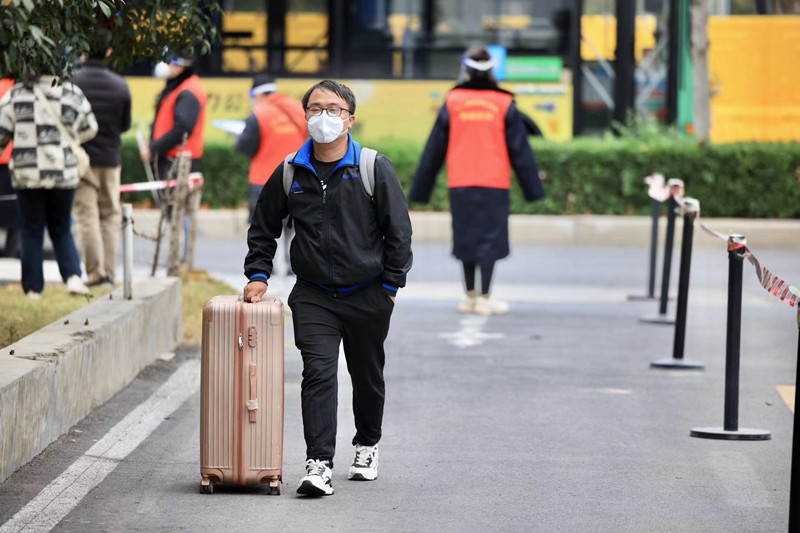 直擊鄭州富士康一線丨首批新員工抵達(dá)鄭州