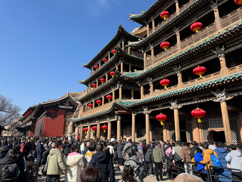 超長春節(jié)假期點燃旅游熱 2024年旅游消費(fèi)或維持上升勢頭