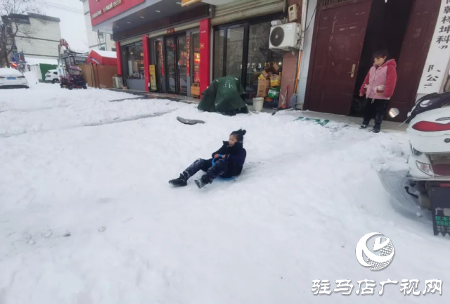 2024年后這場(chǎng)大雪你滑雪了嗎?快來(lái)看看各種各樣的滑雪模式！