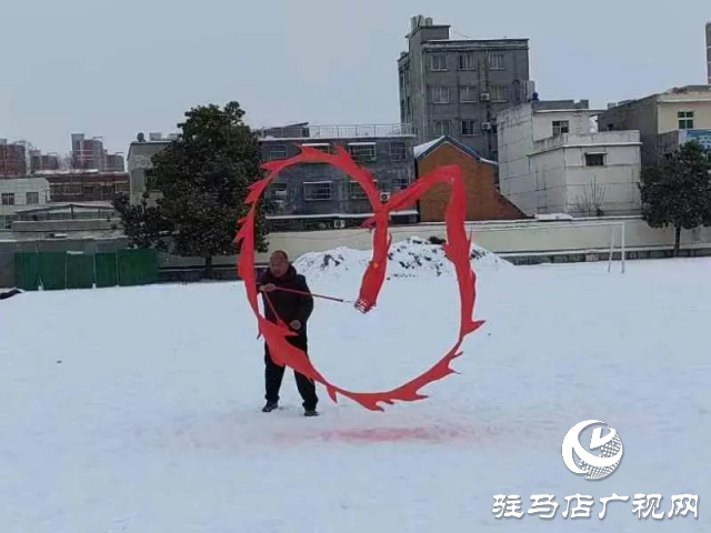 2024年后這場(chǎng)大雪你滑雪了嗎?快來(lái)看看各種各樣的滑雪模式！