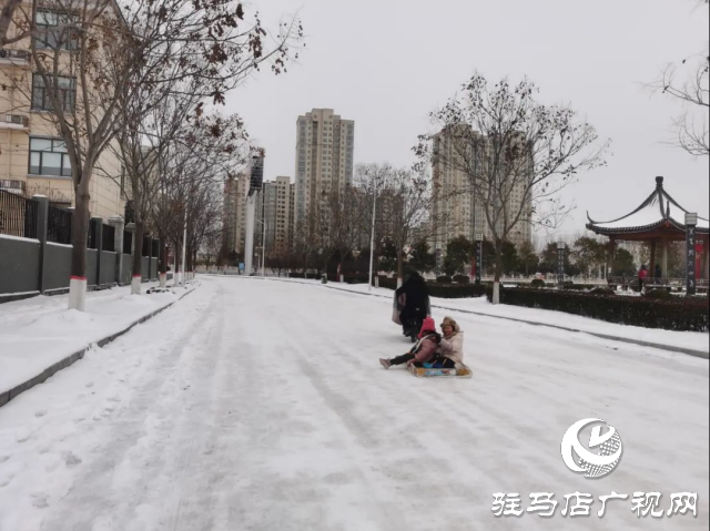 2024年后這場(chǎng)大雪你滑雪了嗎?快來(lái)看看各種各樣的滑雪模式！