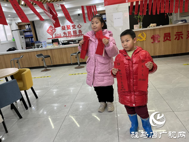 駐馬店市西園街道文化路社區(qū)開展“鬧元宵，猜燈謎”有獎活動