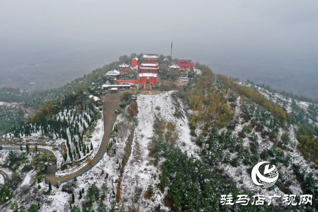 盤(pán)古山：晨起開(kāi)門(mén)雪滿(mǎn)山 雪晴云淡日光寒