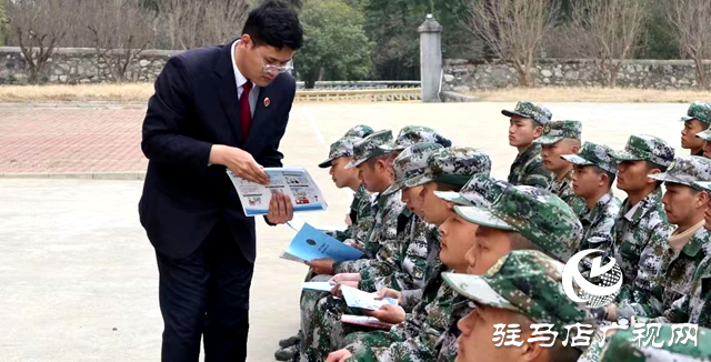 泌陽縣人民檢察院開展送法進軍營活動?