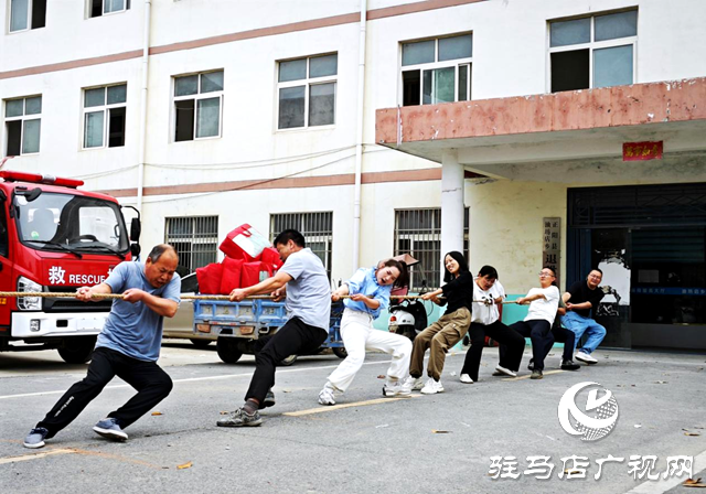 正陽(yáng)縣油坊店鄉(xiāng)舉行慶“五一”干部職工運(yùn)動(dòng)會(huì)