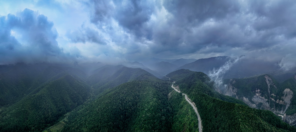 六盤煙雨