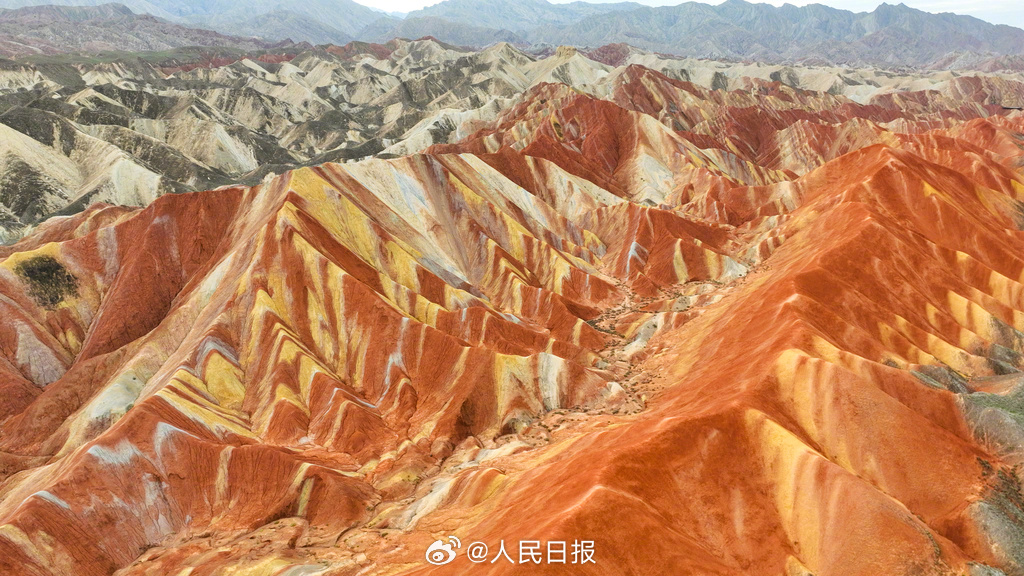 壯闊！甘肅丹霞地貌拿捏配色太到位了