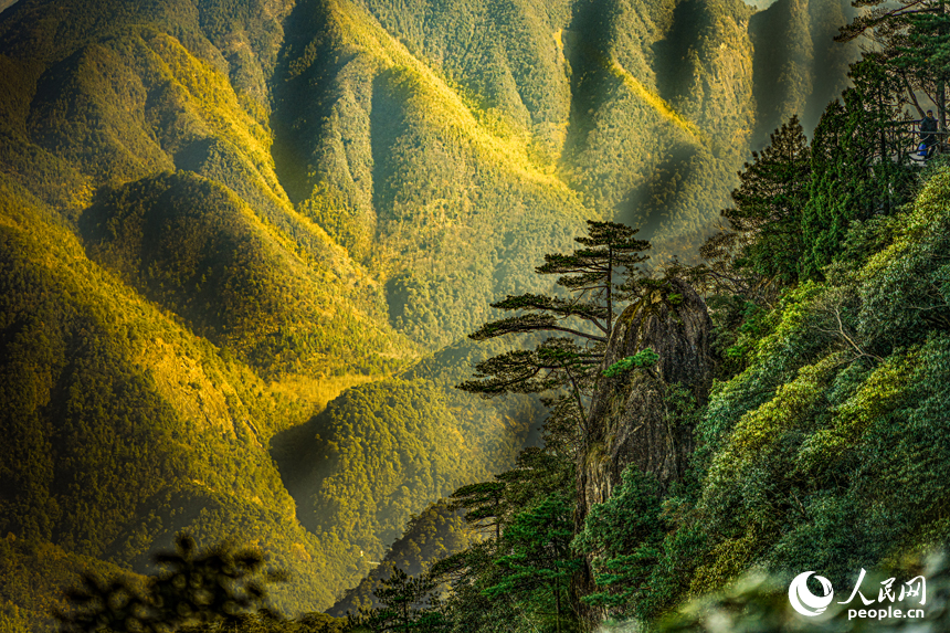 上饒三清山：日落盛景 引人入勝