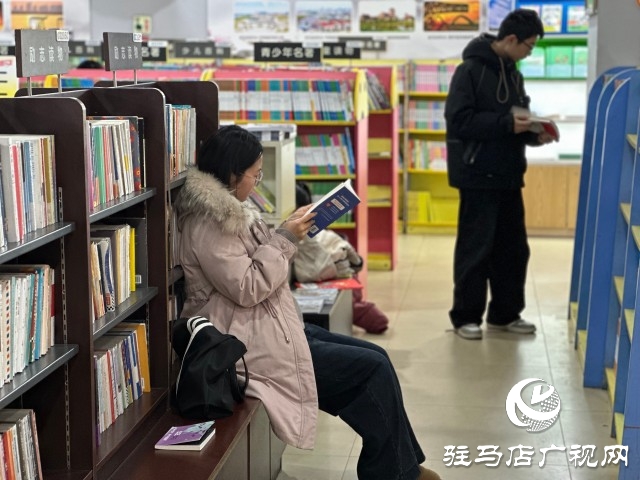 駐馬店：大人忙年貨  孩子讀書熱